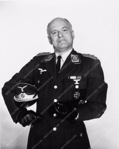 Werner Klemperer Colonel Klink TV show Hogan's Heroes 3355-26