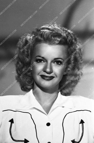 Dale Evans portrait 3363-03