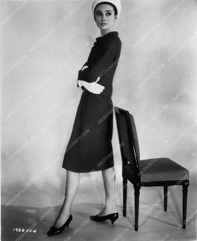 Audrey Hepburn full length portrait mystery film Charade 3368-23