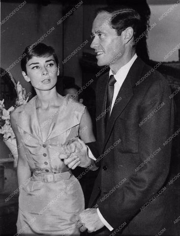 news photo candid Audrey Hepburn Mel Ferrer 3368-24