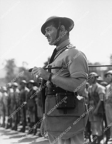 Clark Gable w the troops film They Met in Bombay 3381-17