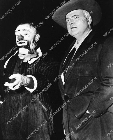 candid James Cagney as a clown w Orson Welles 3381-26