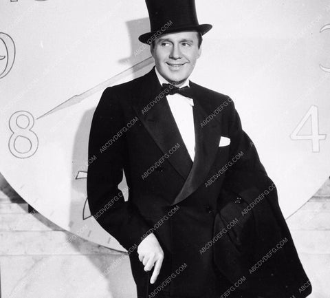 Jack Benny in top hat and tails 3401-27