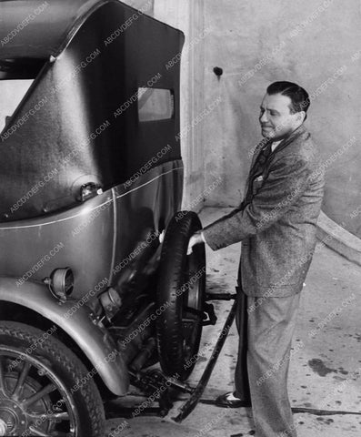 Jack Benny and automobile 3402-33