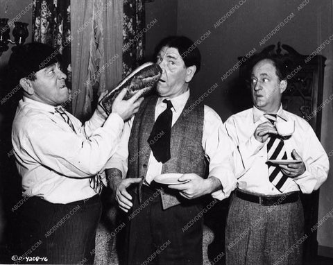 Three Stooges Moe Larry Shemp comedy short Income Tax Sappy 3414-01