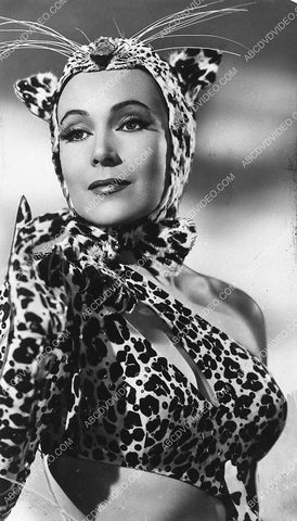stunning Dolores Del Rio in her leopard print bikini 3417-07