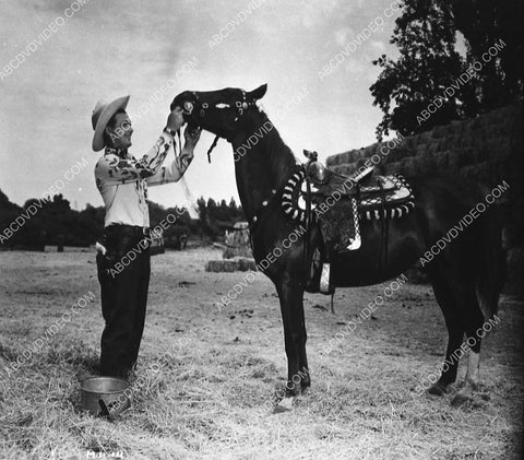 cowboy Monte Hale portrait 3438-18