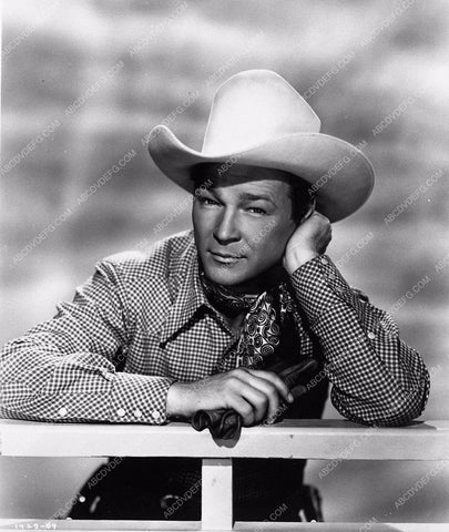 Roy Rogers portrait 3455b-24 – ABCDVDVIDEO