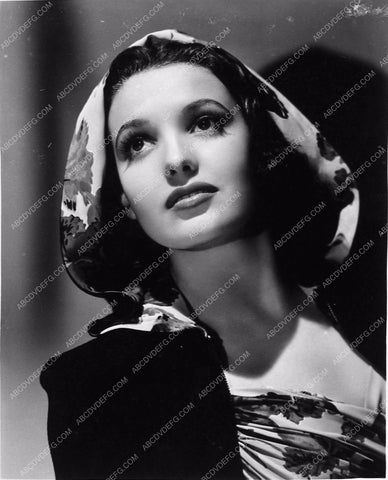 Linda Darnell portrait 3502-07