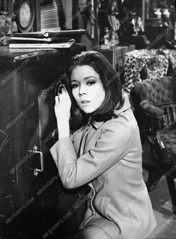 Diana Rigg TV show The Avengers 3505a-08