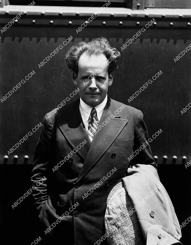 Russian director Sergei Eisenstein at the train station 3517-35