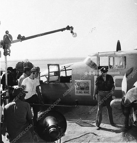 Robert Cummings cool behind the scenes making of TV The Twilight Zone King Nine Will Not Return 3519-01