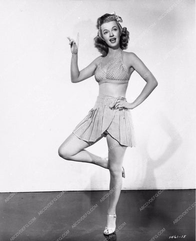 Dale Evans leggy cheesecake pose Hitchhike to Happiness 3528-18