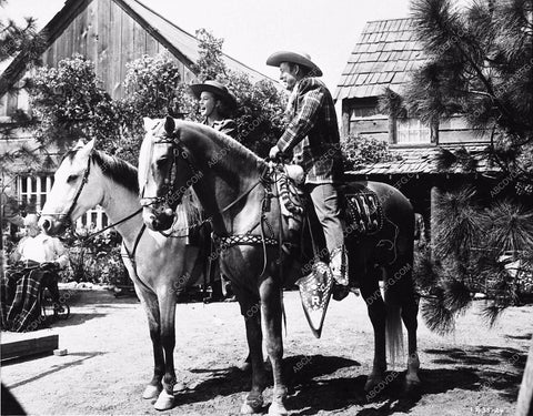 Roy Rogers Penny Edwards western film Trail of Robin Hood 3568-06