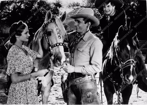 Jo Ann Sayers Victor Jory Noah Beery Jr. film Light of Western Stars 3568-32