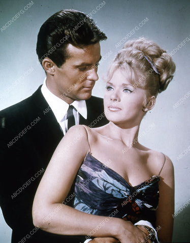 Robert Conrad Connie Stevens portrait 35m-10046