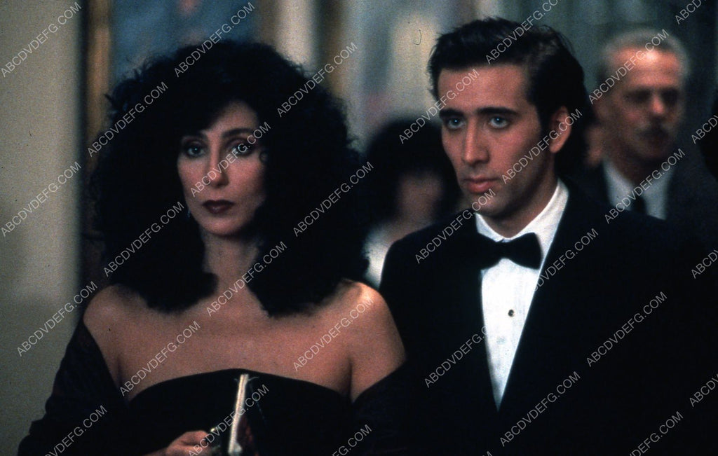 Cher Nicolas Cage Film Moonstruck 35m 10270 ABCDVDVIDEO cher-nicolas-cage-film-moonstruck-35m-10270-abcdvdvideo