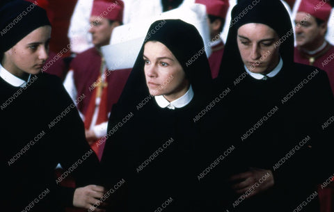 Genevieve Bujold film Monsignor 35m-10282