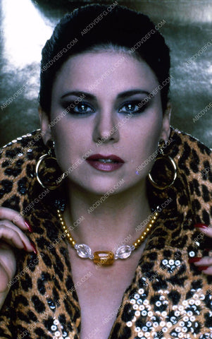 Delta Burke in elegant fashion 35m-1058