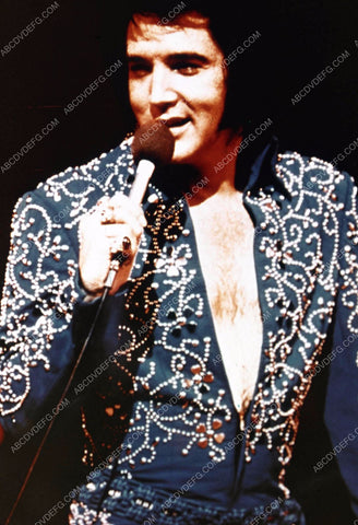 Elvis Presley live on stage 35m-11260