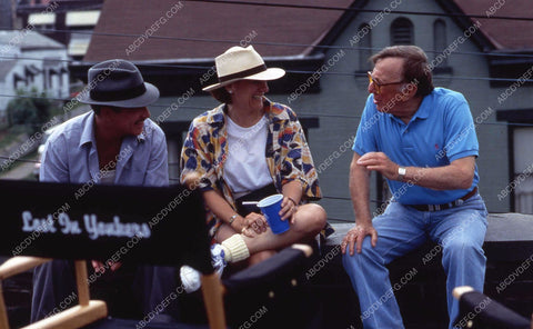 Mercedes Ruehl Irene Worth on set film Lost in Yonkers 35m-12046