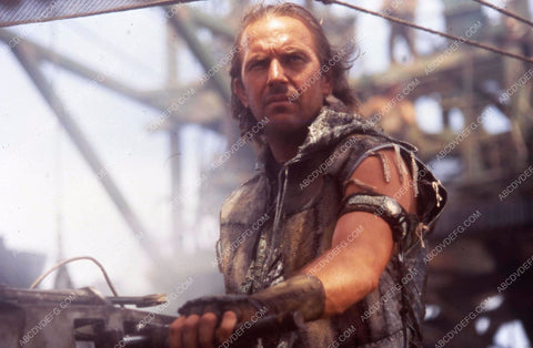 Kevin Costner film Waterworld 35m-12091