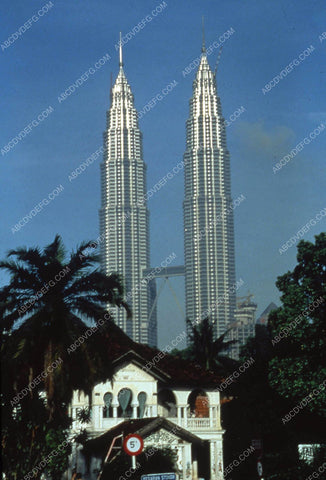 twin skyscrapers Petronas Towers in Kuala Lumpur Malaysia 35m-12169