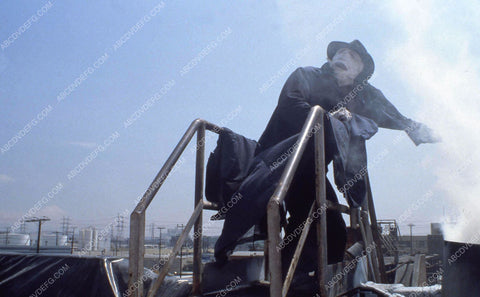 Liam Neeson on the rooftops film Darkman 35m-12207