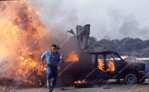 Jean-Claude Van Damme in action film Hard Target 35m-12403