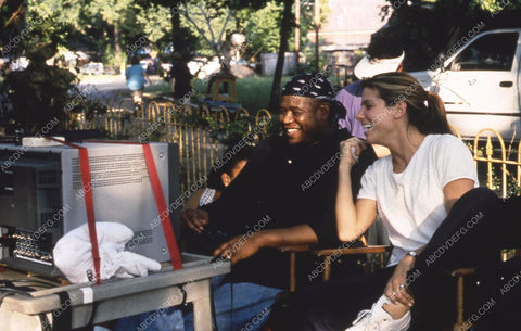 director Forest Whitaker & Sandra Bullock look at the days takes film Hope Floats 35m-12602