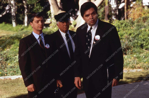 Oliver Platt and cast members film Bulworth 35m-12886