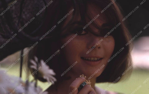 Natalie Wood outdoors shoot 35m-13160