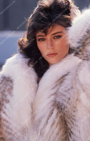 Rachel Ward gorgeous in fur 35m-13260