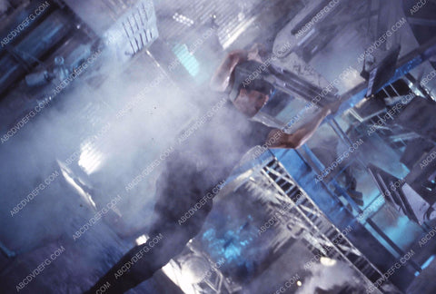 Sylvester Stallone in action film Demolition Man 35m-13319