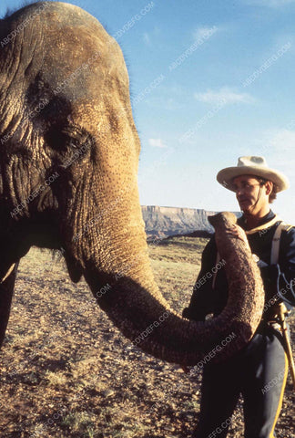 Bill Murray and the elephant film Large As Life 35m-13415