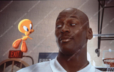 Tweety Bird Michael Jordan film Space Jam 35m-13509-2