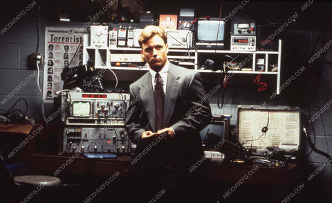 Tony Goldwyn and the spy equipment film The Pelican Brief 35m-13584