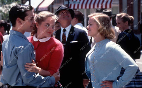 Tobey Maguire Reese Witherspoon Marley Shelton film Pleasantville 35m-13848