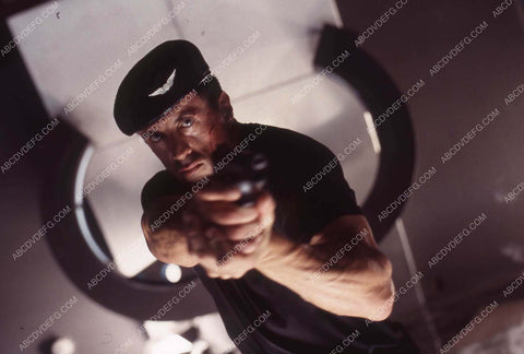Sylvester Stallone in action film Demolition Man 35m-13933