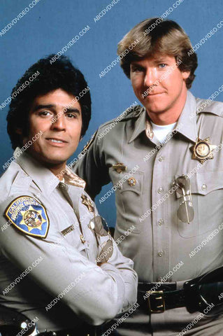 Erik Estrada Larry Wilcox TV CHiPs 35m-14220