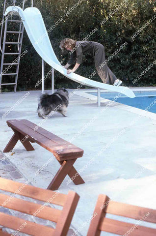 exclusive Leif Garrett sister Dawn Lyn play w dog by swimming pool in backyard 35m-14256