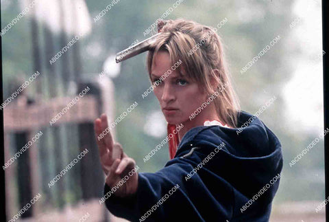 Uma Thurman w her Samurai sword film Kill Bill Vol. 2 35m-14681