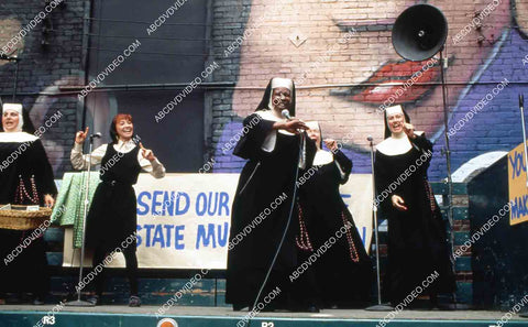 Kathy Najimy Wendy Makkena Whoopi Goldberg film Sister Act 2 35m-14725