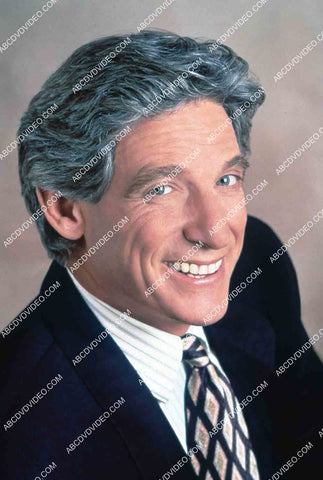 TV talk show host Maury Povich portrait 35m-14804