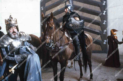 Freddie Jones and the troops film Krull 35m-14852