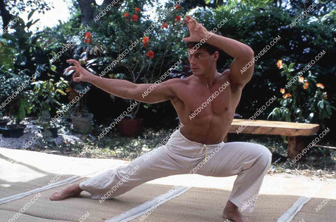 Jeanne-Claude Van Damme doing his workout film Bloodsport 35m-15333