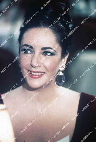 Elizabeth Taylor film Ash Wednesday 35m-15452