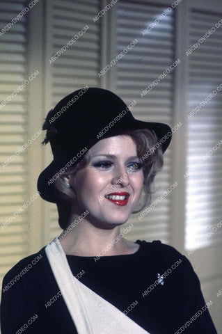 Bernadette Peters wardrobe test shots film Pennies from Heaven 35m-16910