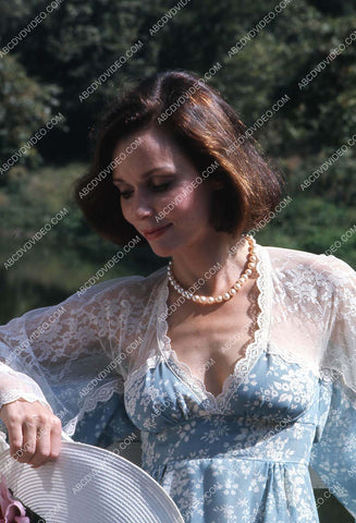 Susan Strasberg posing in the outdoors 35m-17072