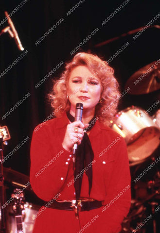 country singer Tanya Tucker live on stage 35m-17105